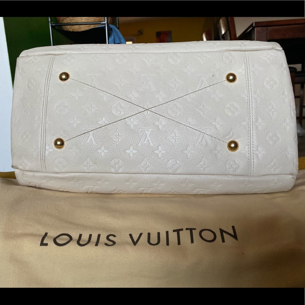 LOUIS VUITTON Artsy MM Bag. - Picture 3 of 8